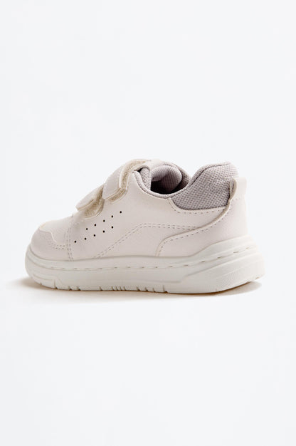 Minimalist athletic shoe - WHITE / 19