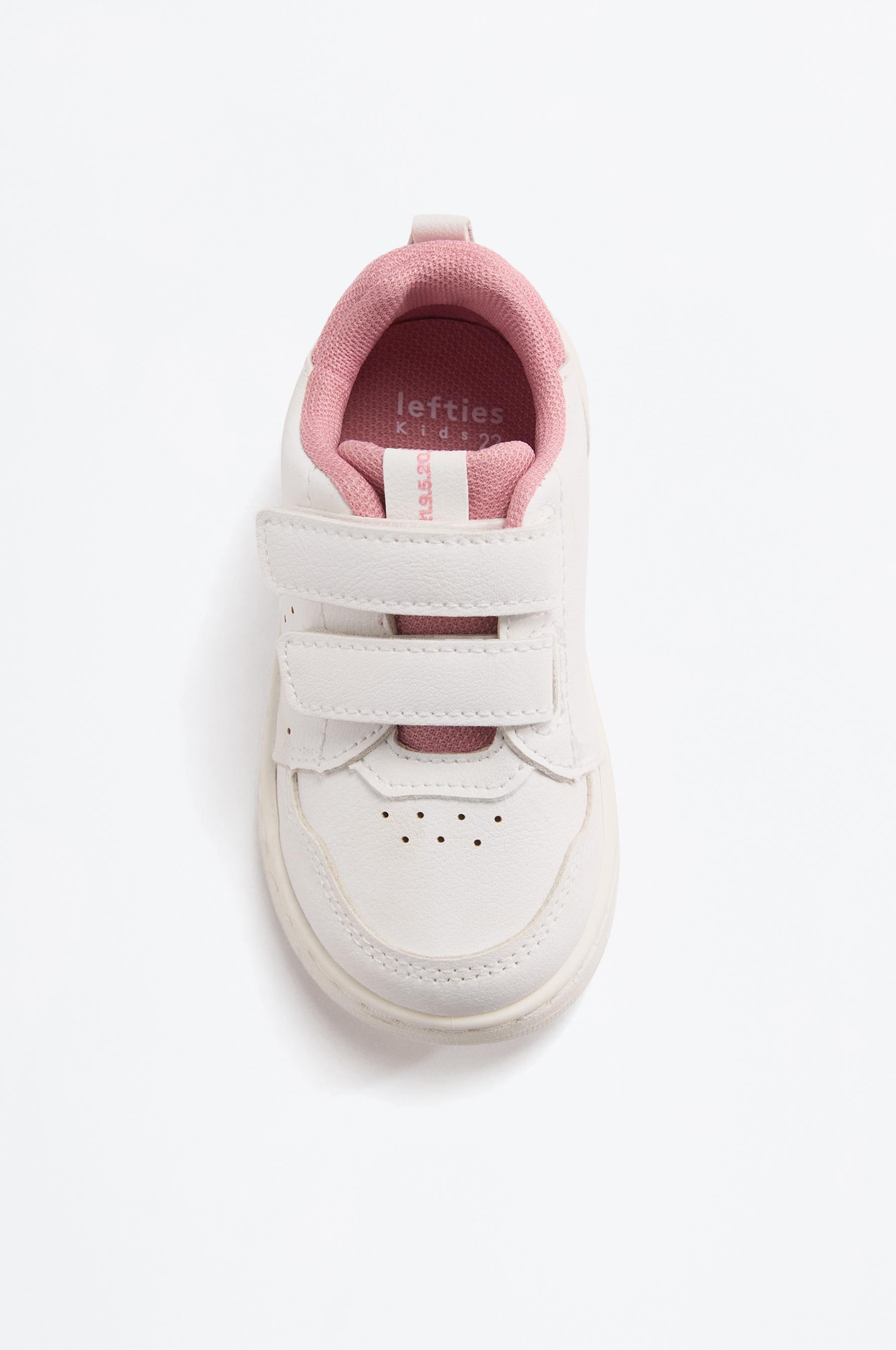 Minimalist athletic shoe