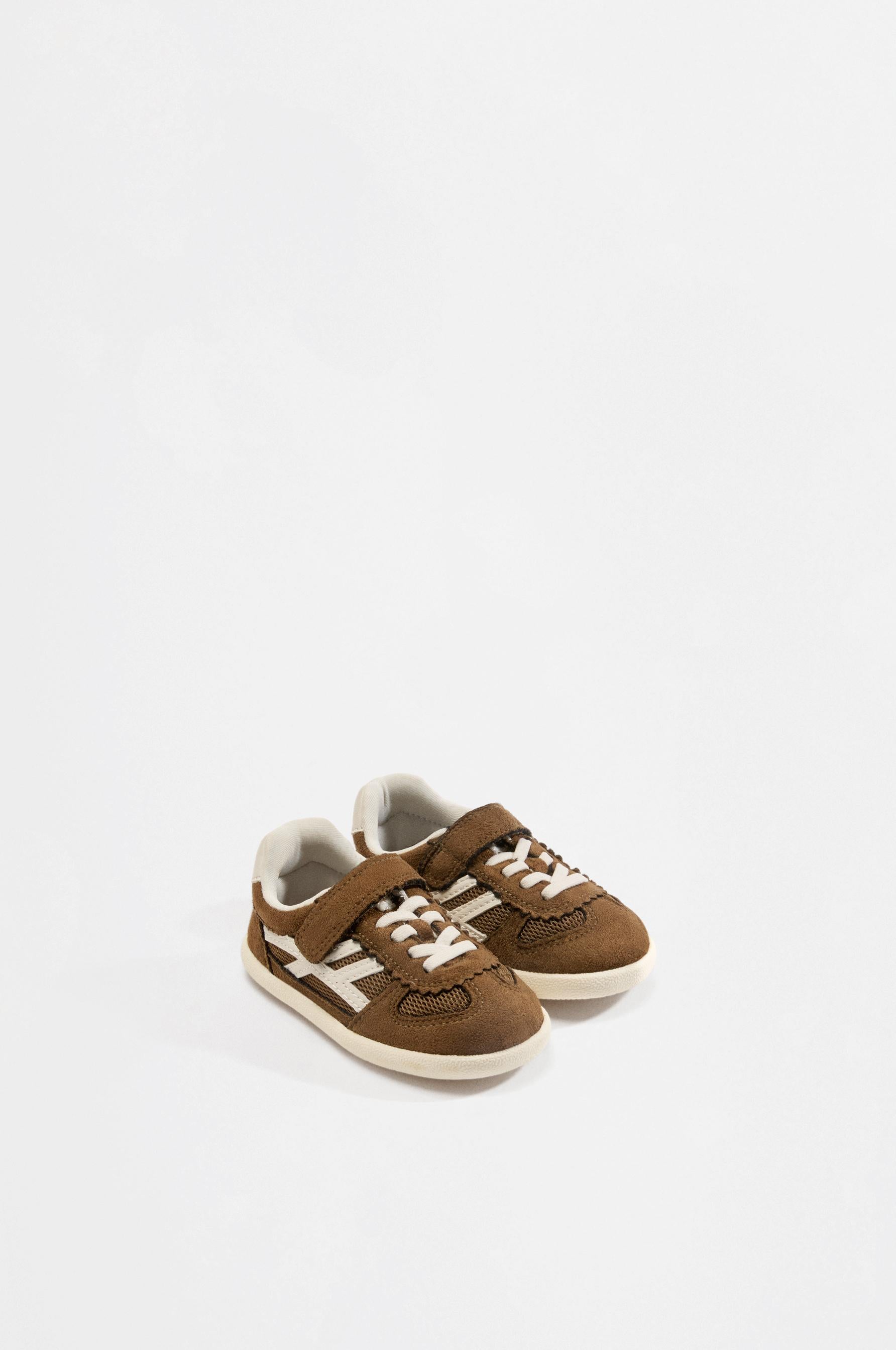 Combined barefoot sneakers