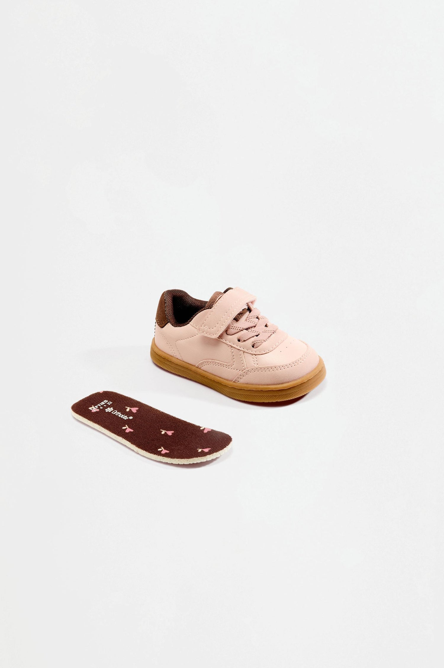 Casual barefoot sneakers