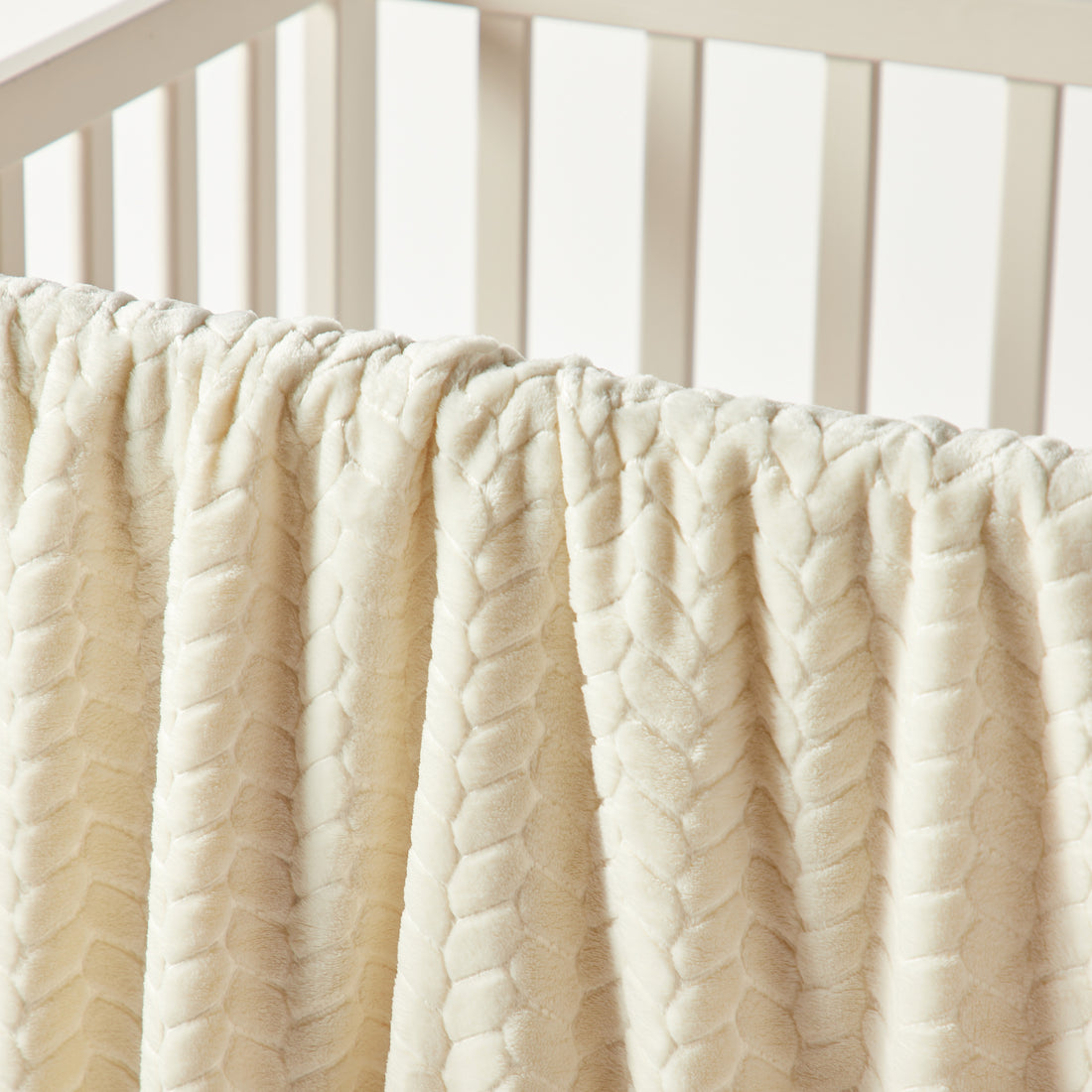 Juniors Textured Flannel Blanket - 76x102 cm