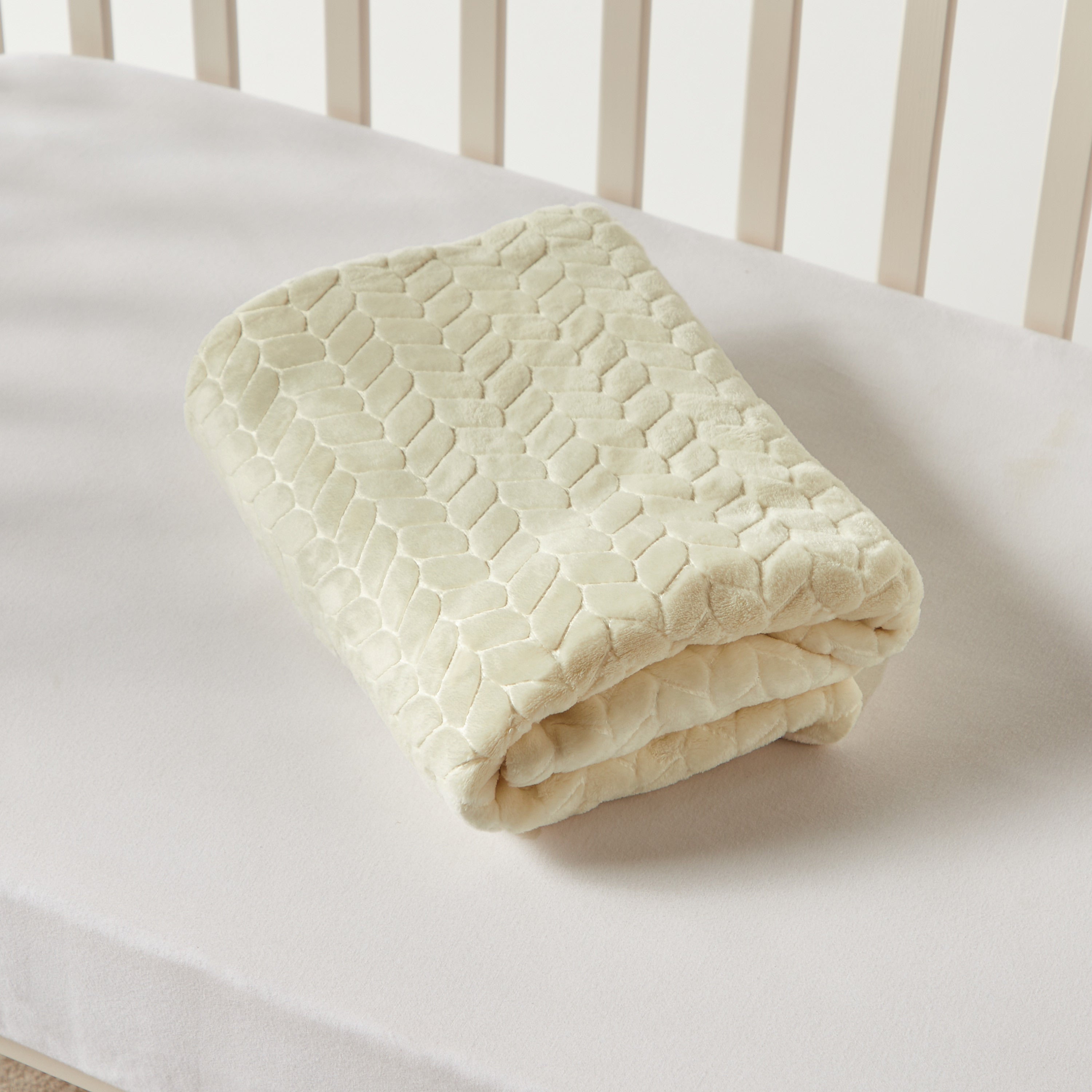 Juniors Textured Flannel Blanket - 76x102 cm