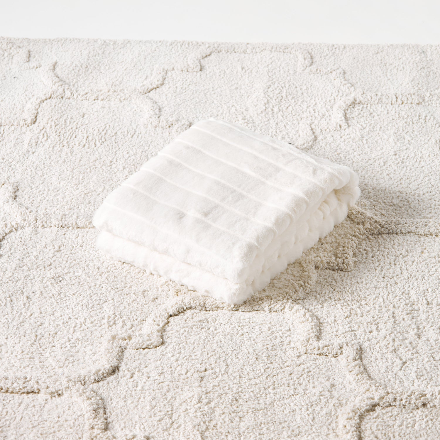 Juniors Plush Baby Blanket - 100x127 cms