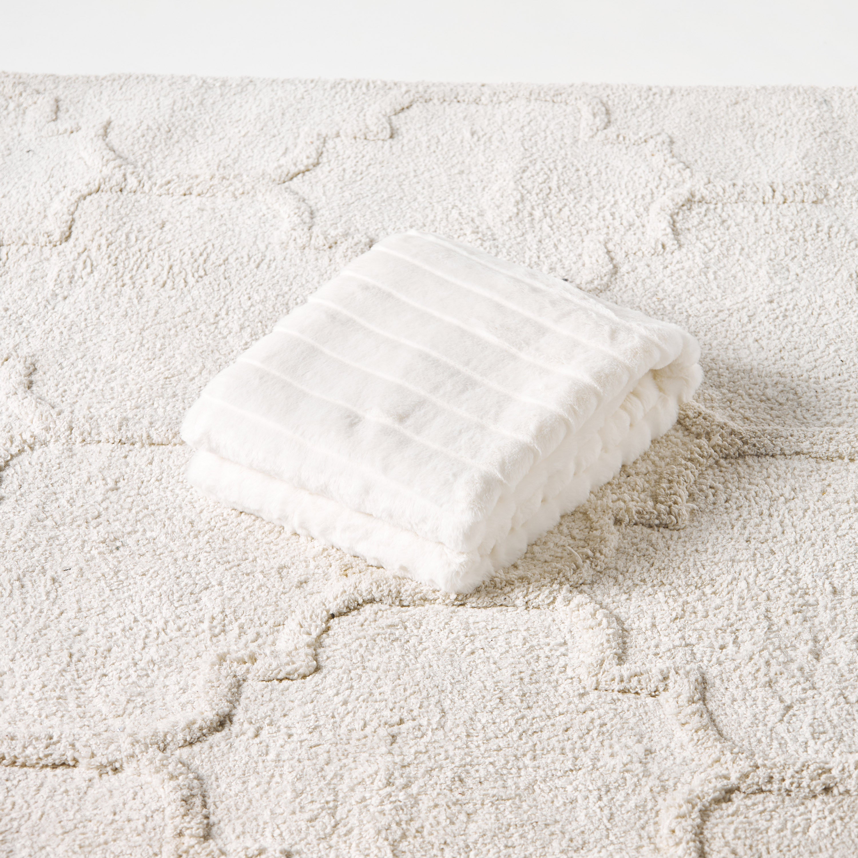 Juniors Plush Baby Blanket - 100x127 cms