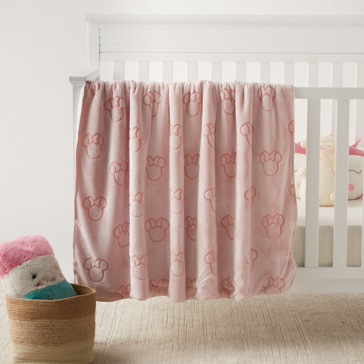 Disney Minnie Mouse Detail Flannel Fleece Blanket - 120x140 cm