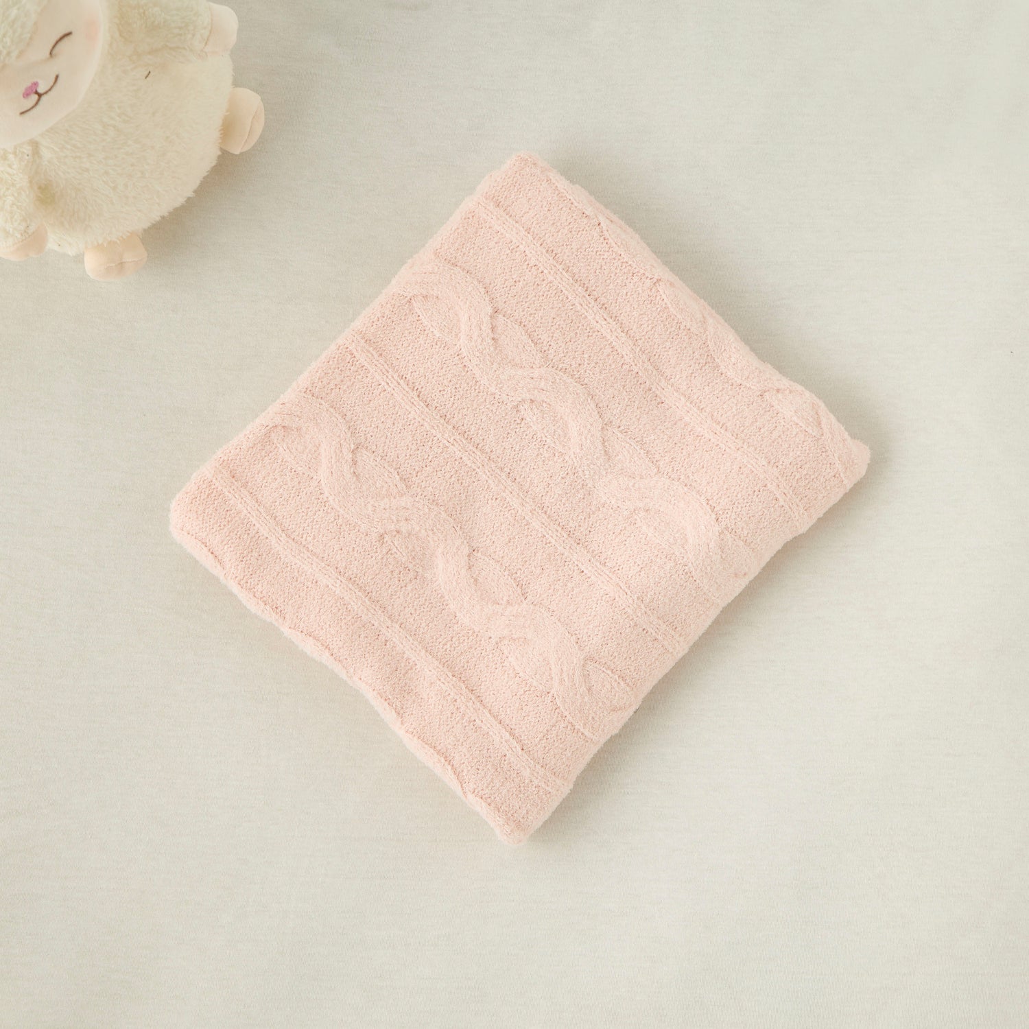 Giggles Cable Knitted Throw - 80x100 cm