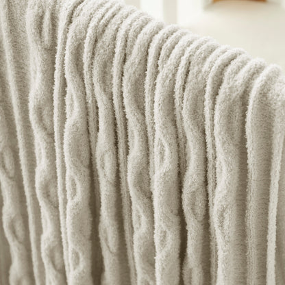 Giggles Cable Knitted Throw - 80x100 cm