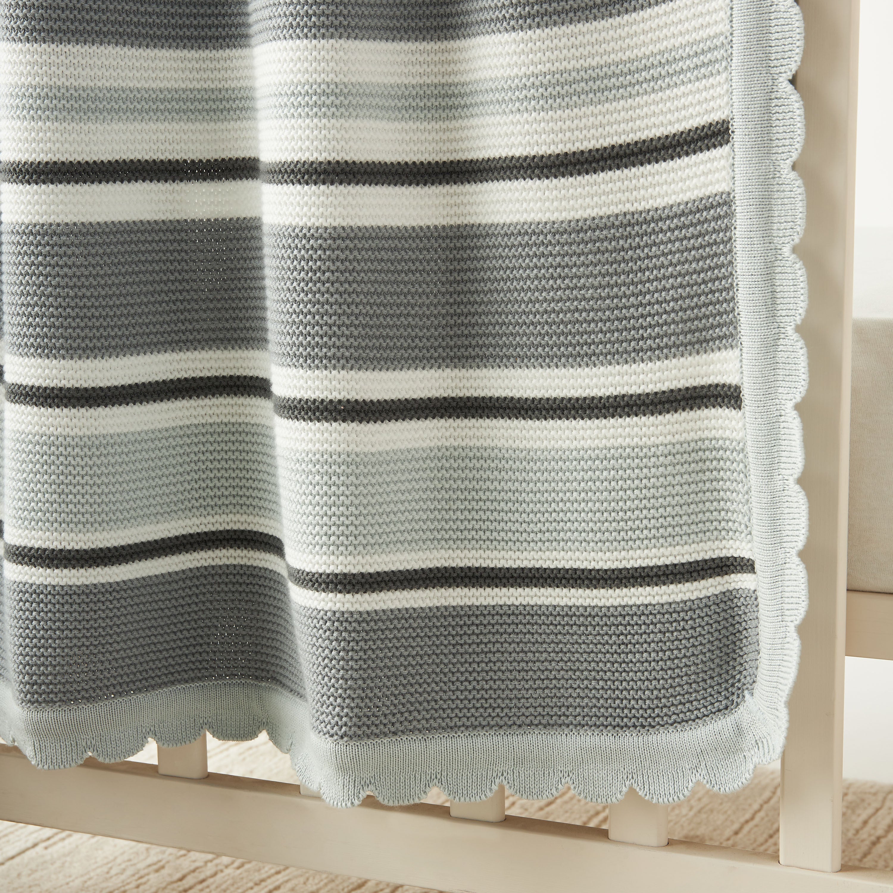 Juniors Striped Raschel Blanket - 70x90 cm