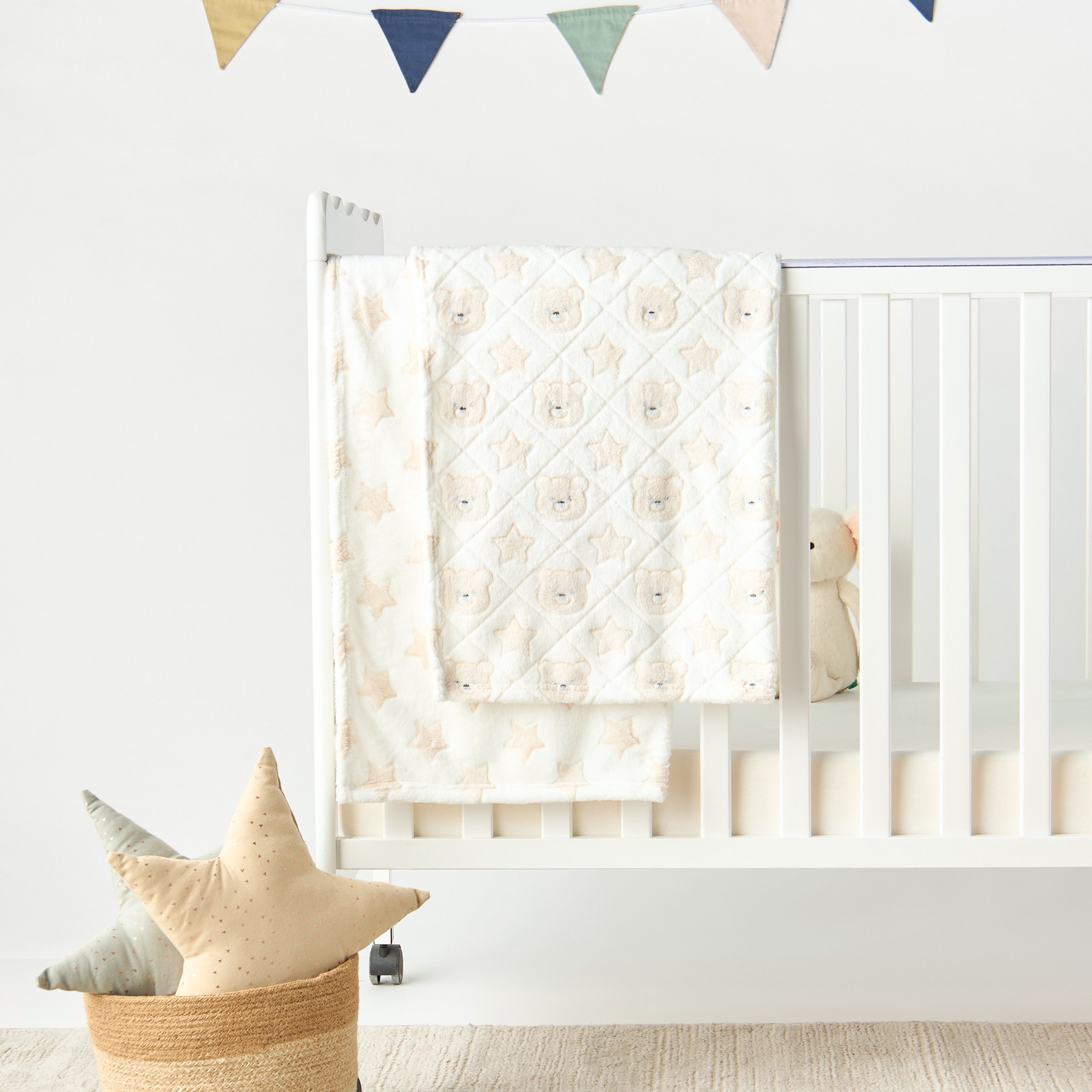 Juniors Applique Detail Coral Fleece Raschel Blanket - 76x102 cm - HomeBabyNurseryBlankets &amp; SwaddlesBlankets &amp; Quilts