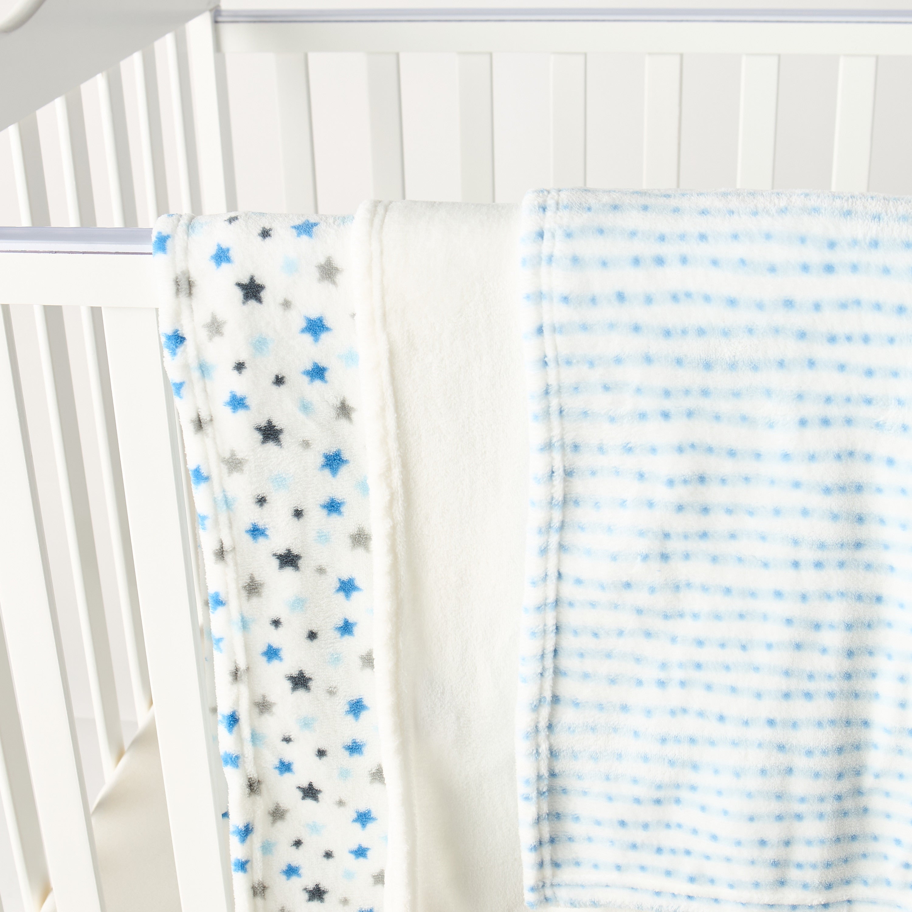 Juniors 3-Piece Assorted Fleece Raschel Blanket Set - 76x102 cm
