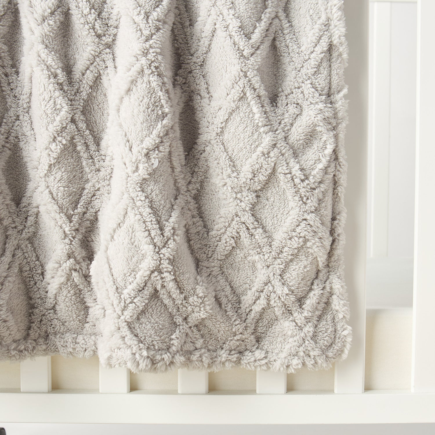 Juniors Textured Raschel Blanket - 76x102 cm