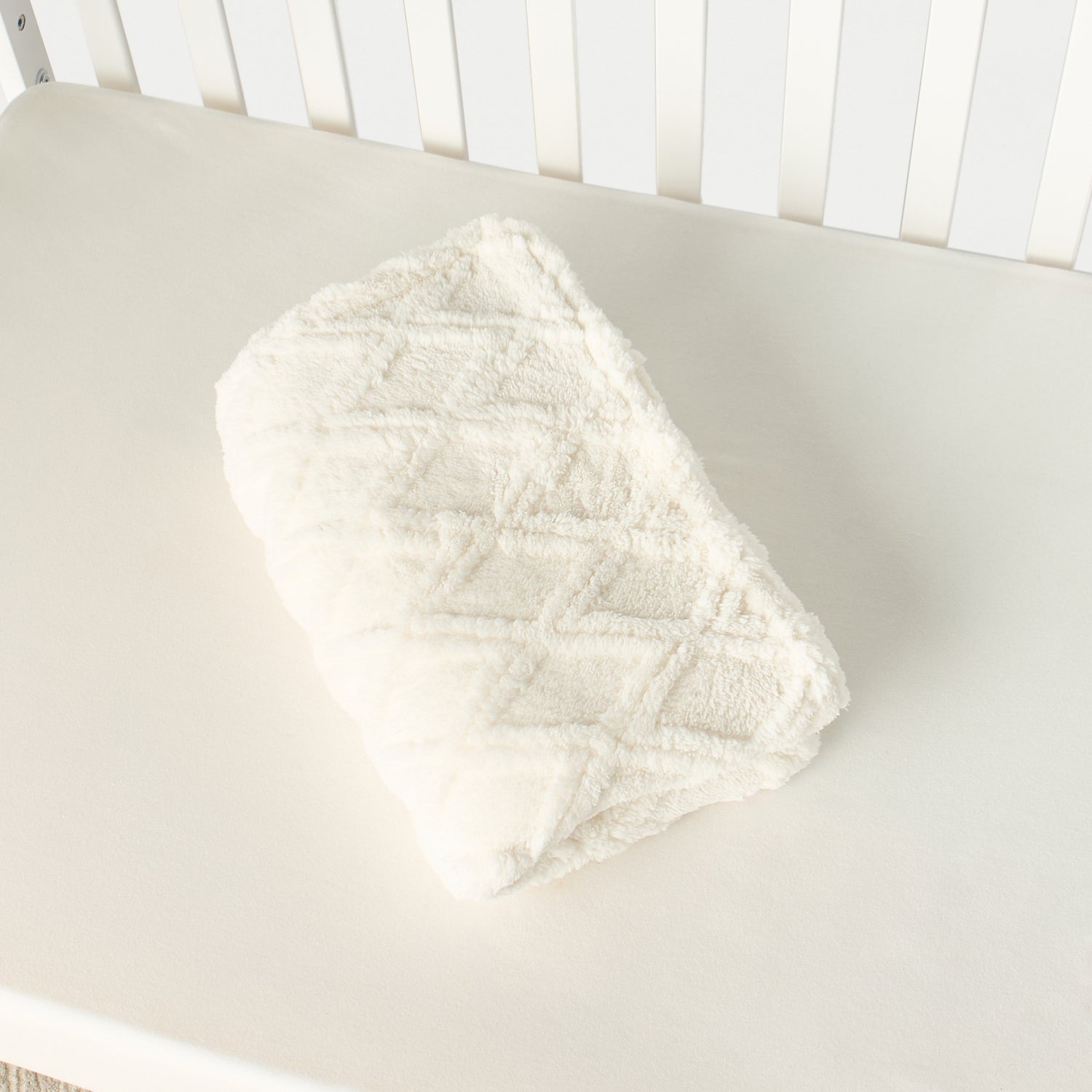 Juniors Textured Raschel Blanket - 76x102 cm