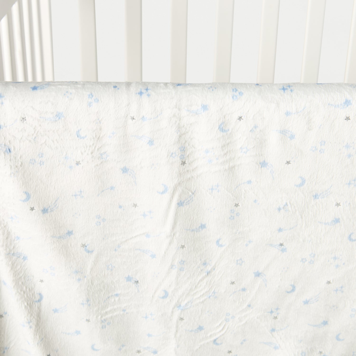 Juniors All-Over Print Velboa Raschel Blanket - 76x102 cm