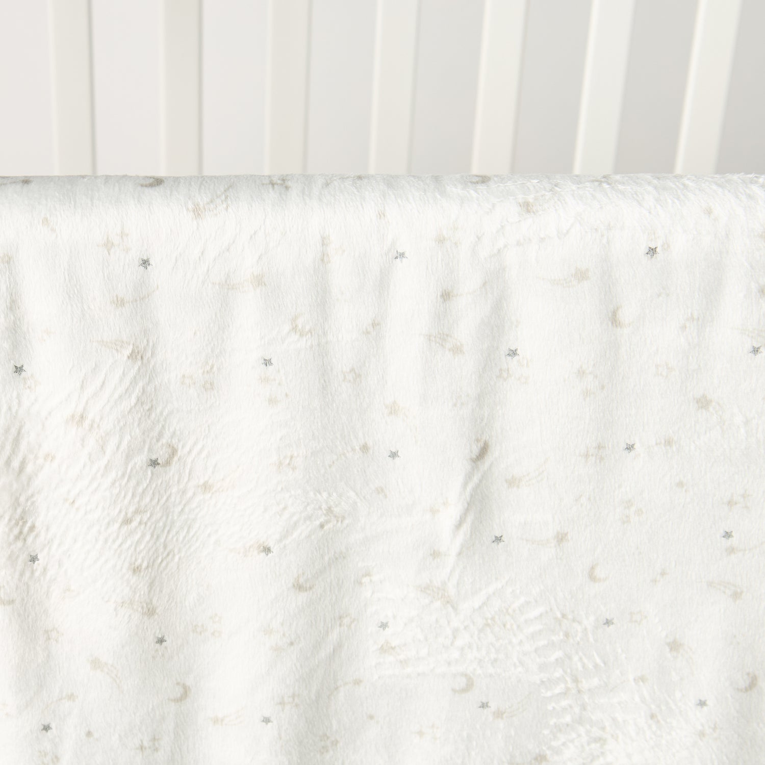 Juniors Printed Velboa Raschel Blanket - 76x102 cm