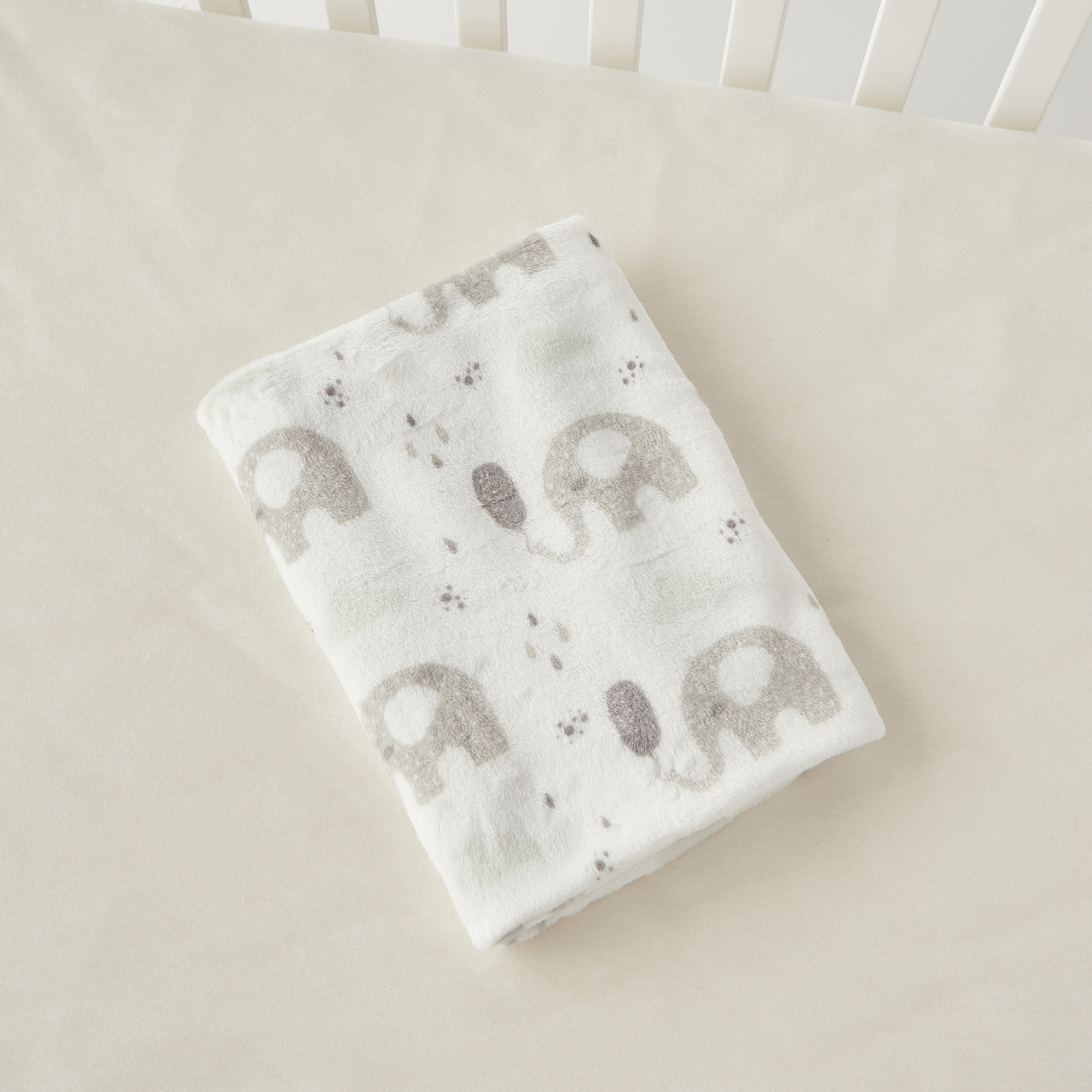 Juniors Elephant Print Coral Fleece Raschel Blanket - 76x102 cm