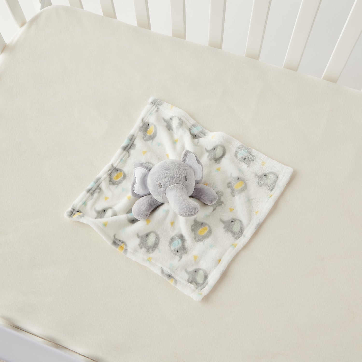 Juniors All-Over Elephant Print Blanket with Soft Toy - 75x90 cm