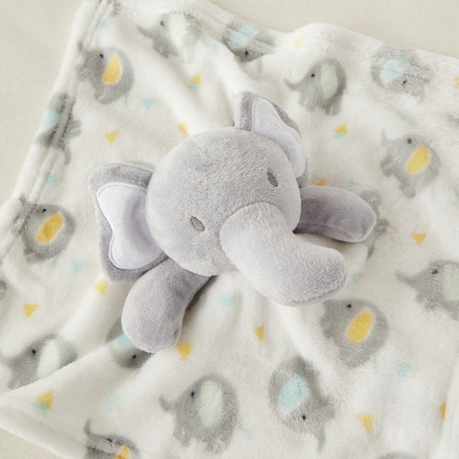 Juniors All-Over Elephant Print Blanket with Soft Toy - 75x90 cm