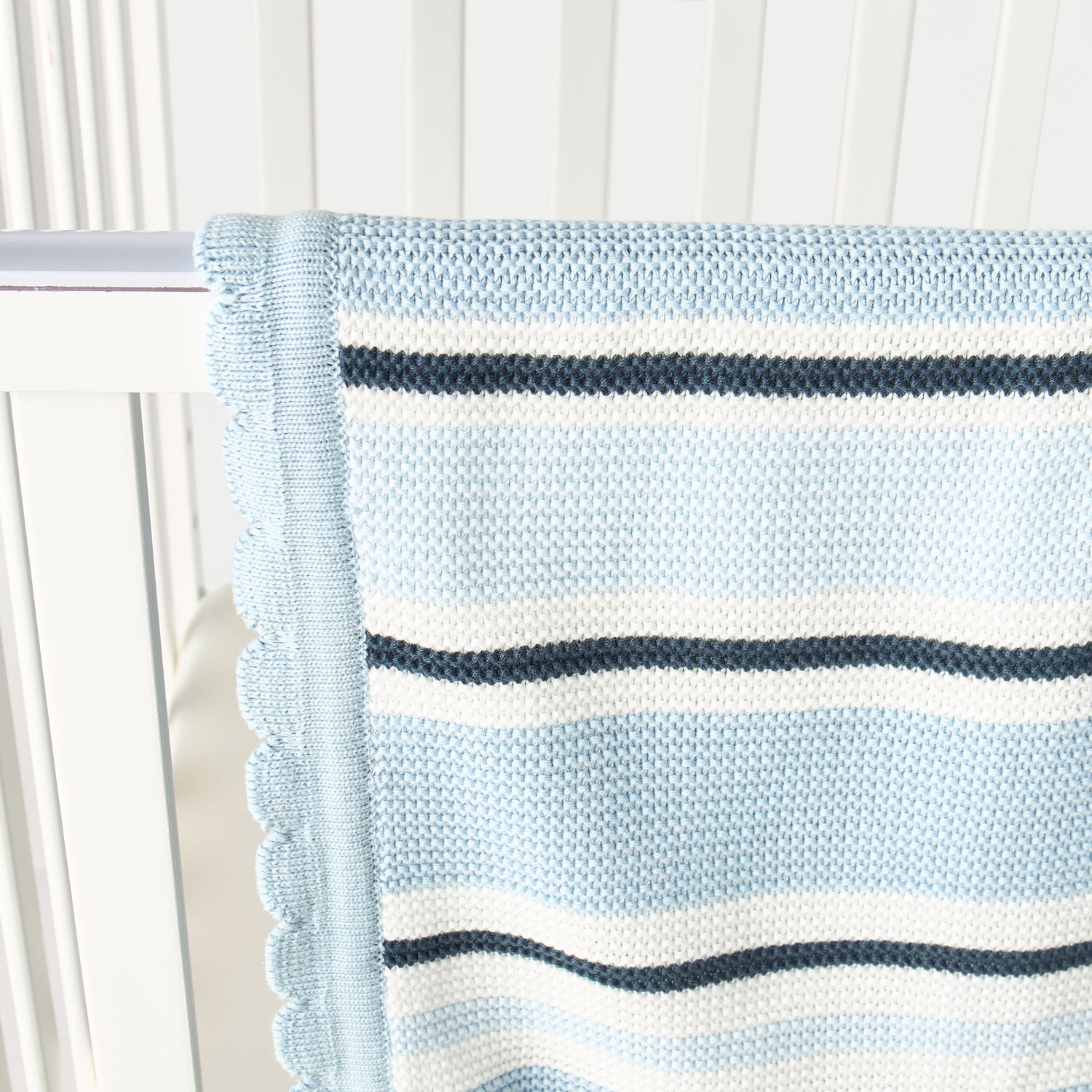 Juniors Striped Knitted Throw Blanket - 79x90 cm