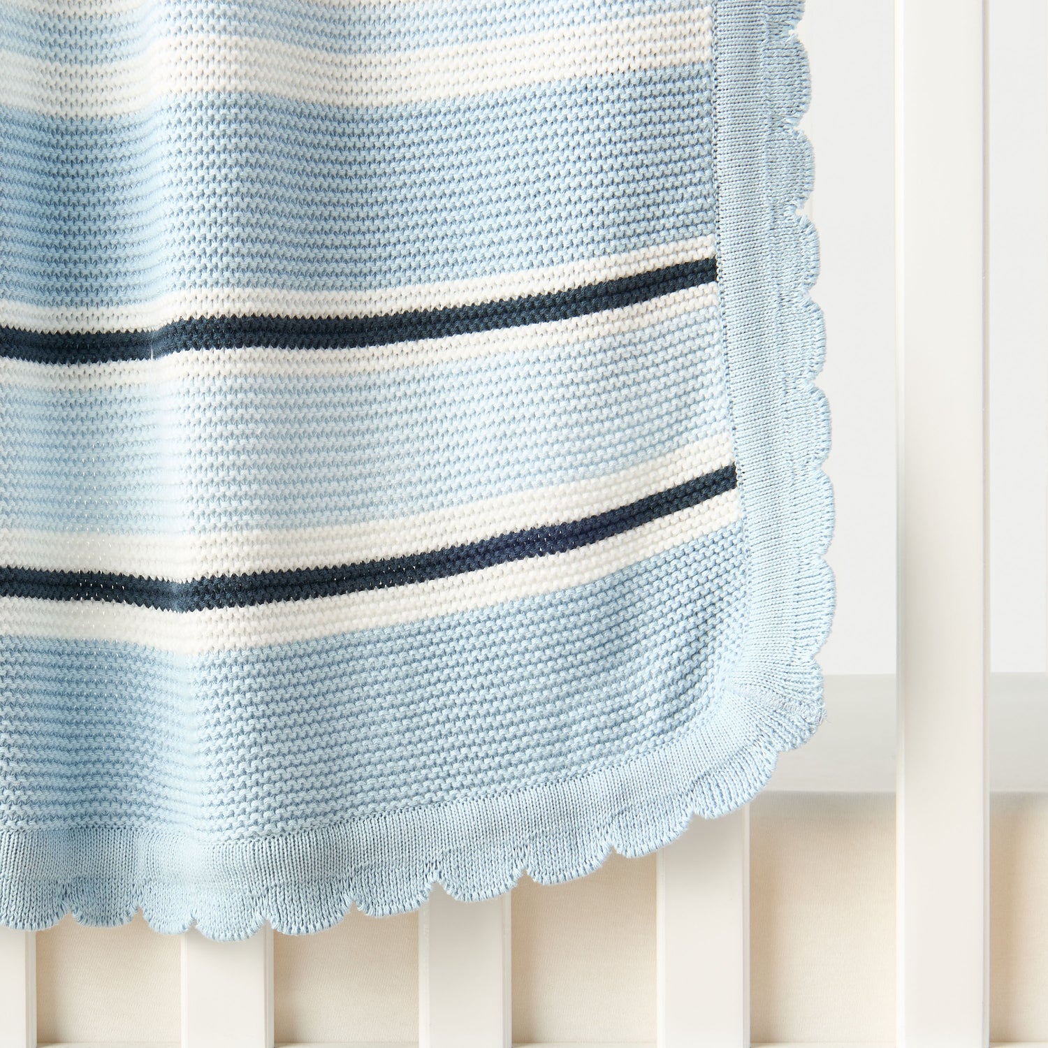 Juniors Striped Knitted Throw Blanket - 79x90 cm