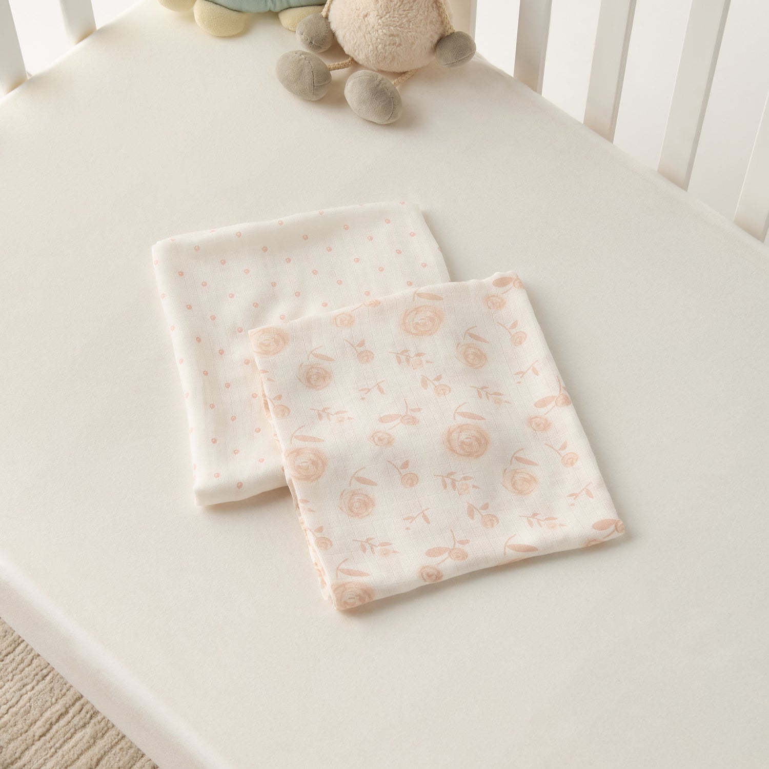 Giggles 2-Piece Printed Muslin Swaddle Blanket Set