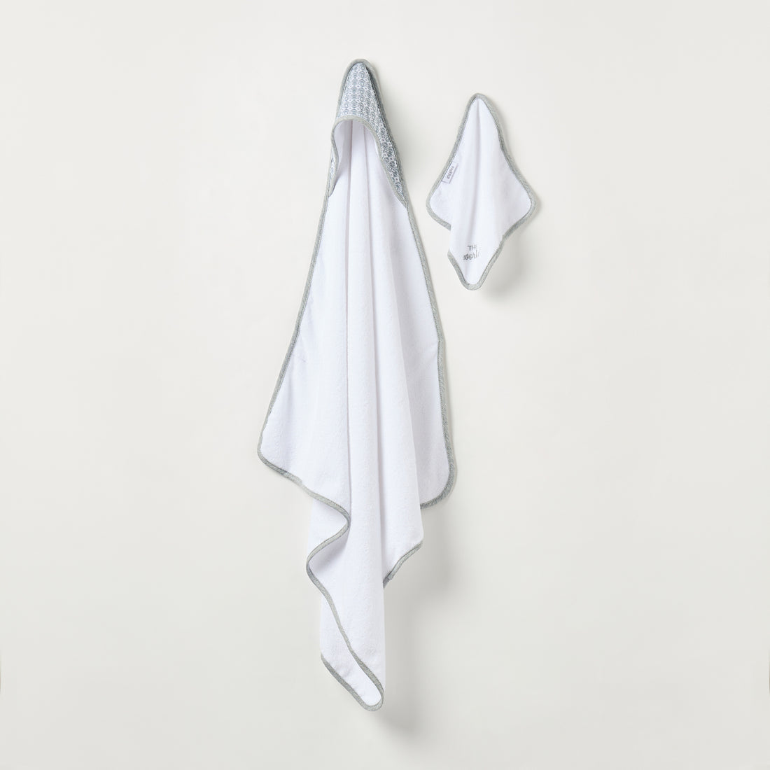 Giggles Printed Hooded Towel and Napkin Set - HomeBabyBath & CareTowels