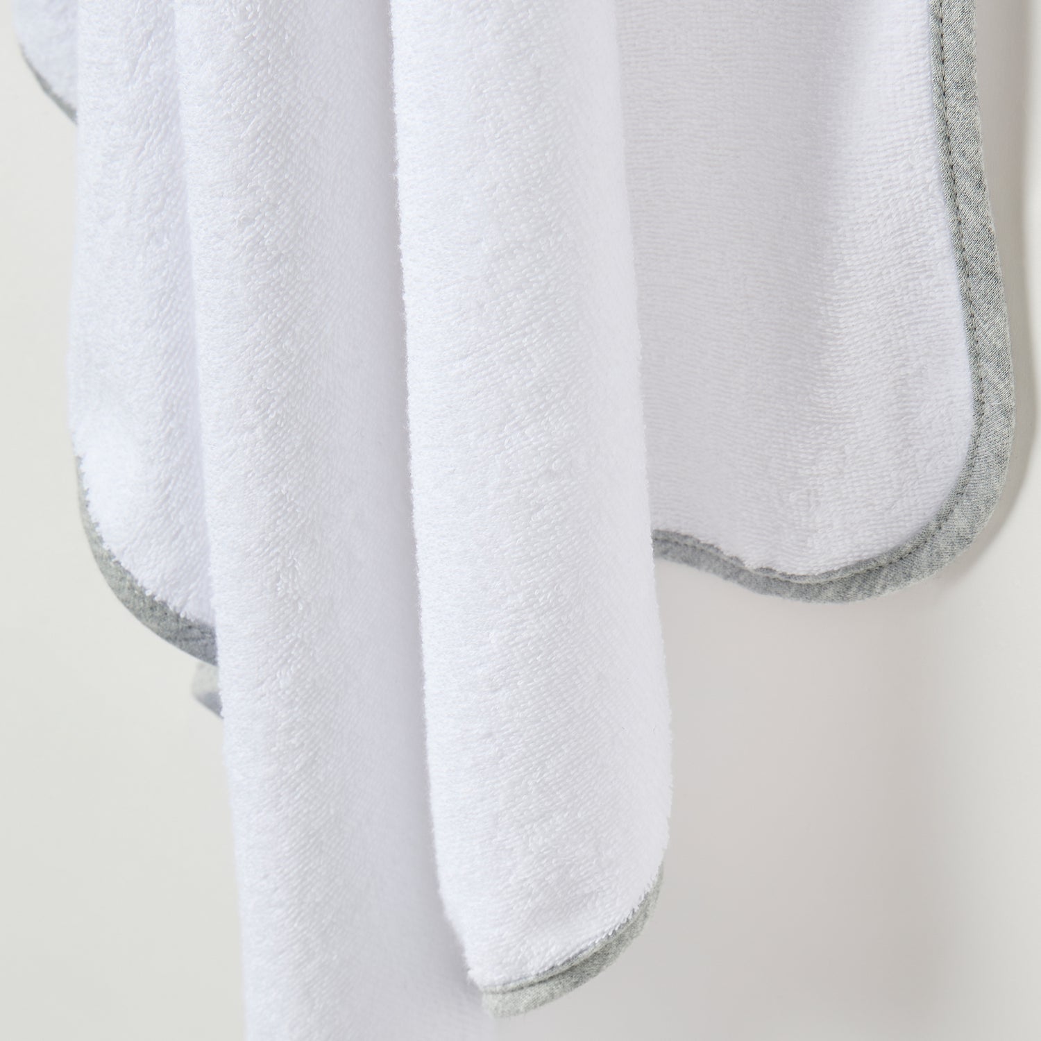 Giggles Printed Hooded Towel and Napkin Set