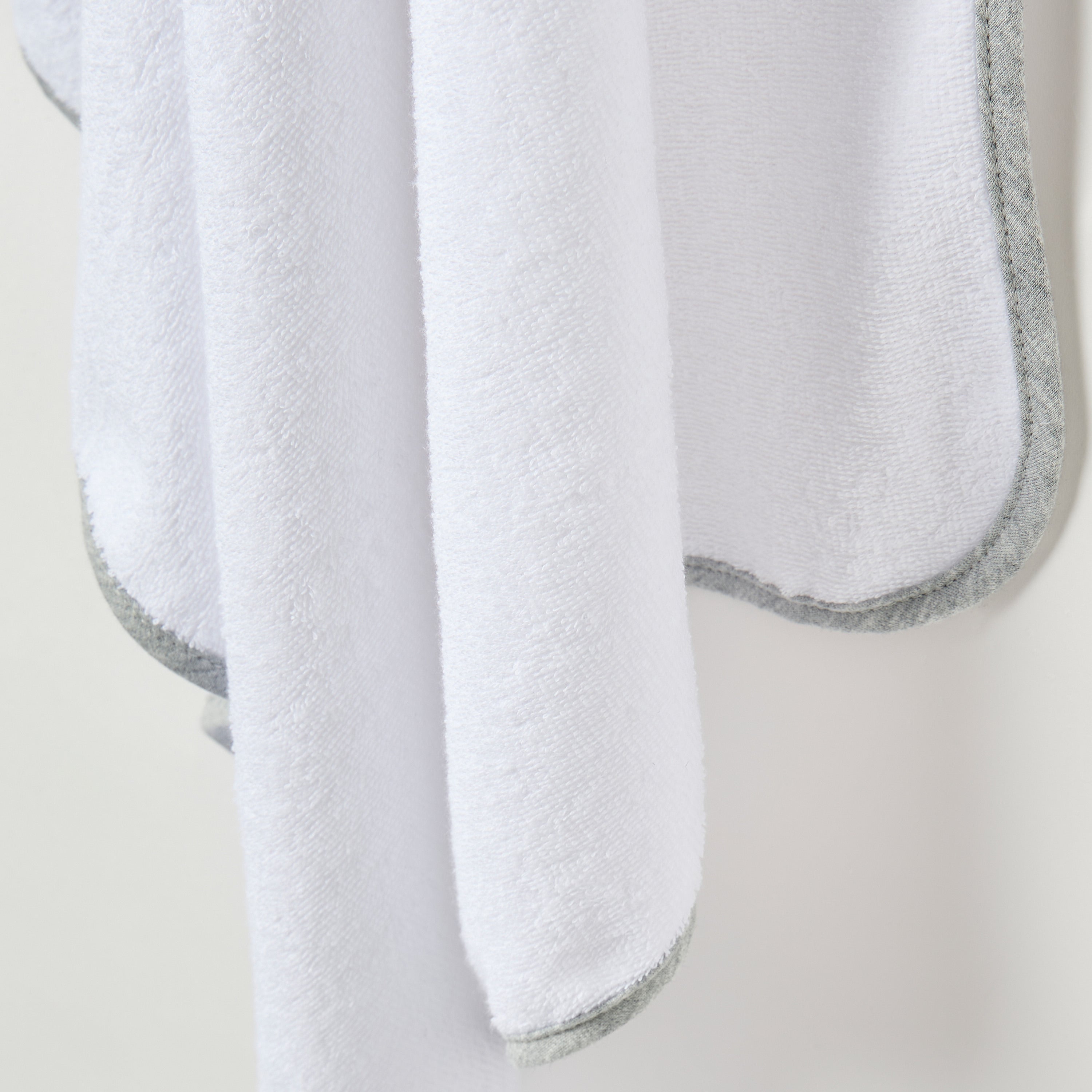 Giggles Printed Hooded Towel and Napkin Set