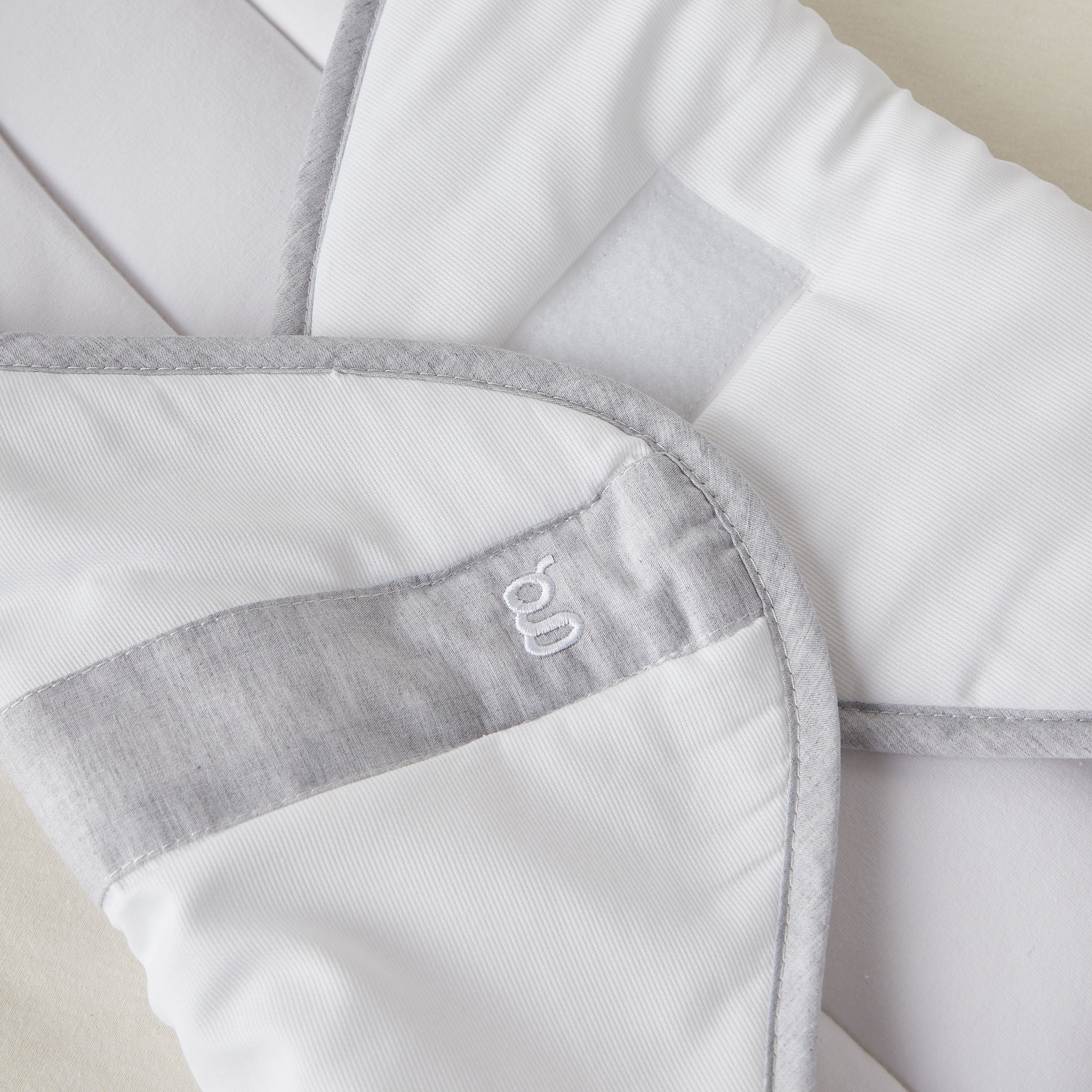 Giggles Solid Baby Swaddle Pod