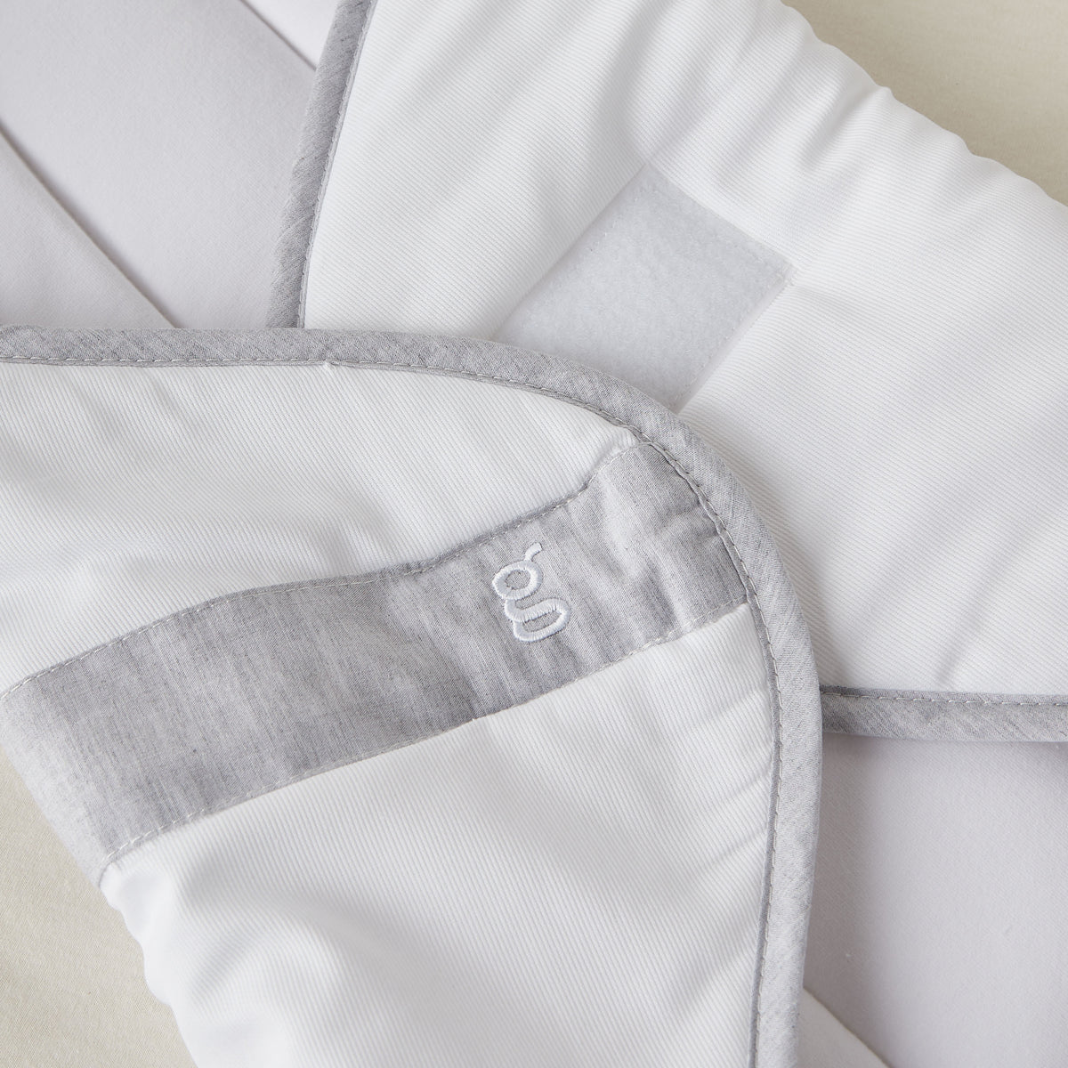 Giggles Solid Baby Swaddle Pod