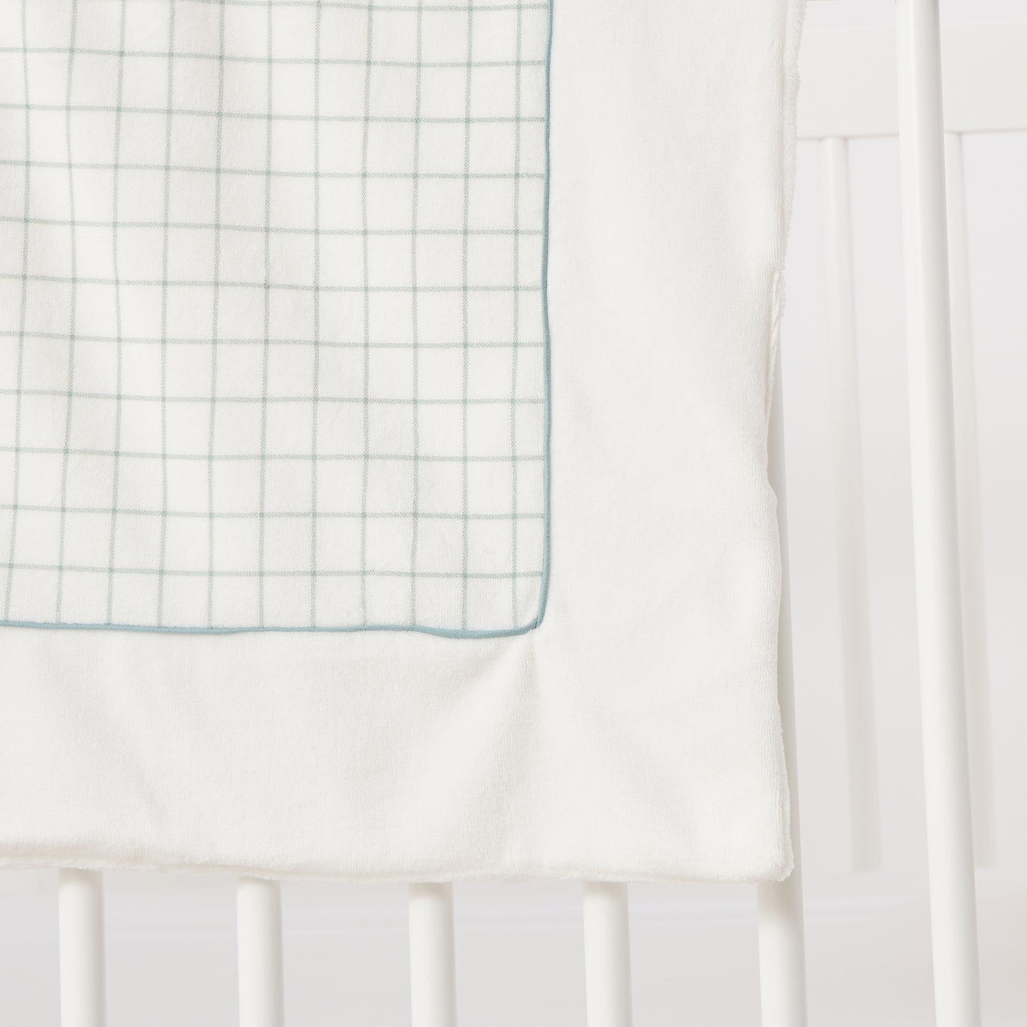 Juniors Applique Detail Raschel Blanket - 76x100 cm