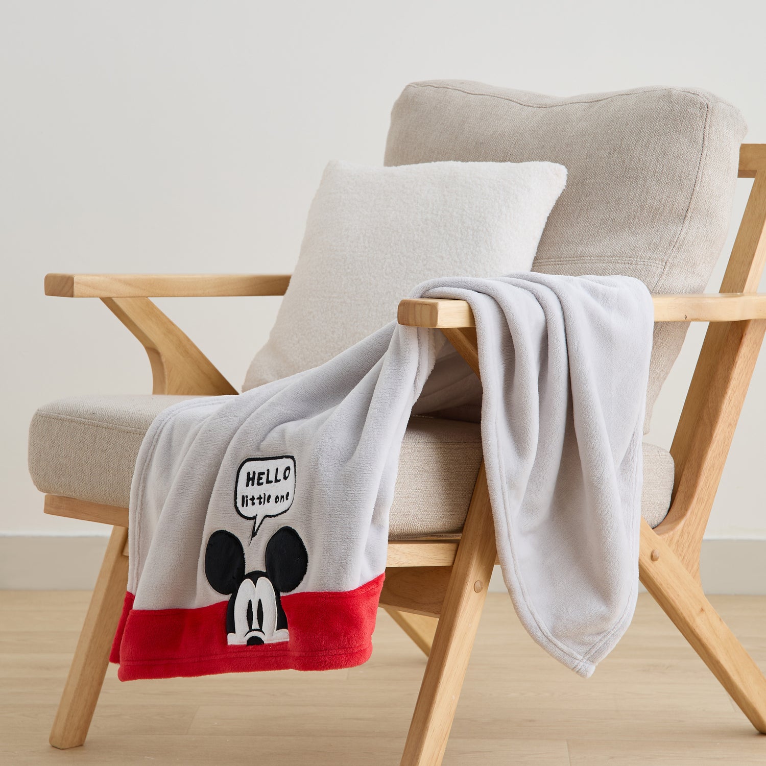 Disney Mickey Mouse Applique Raschel Blanket - 76x102 cm