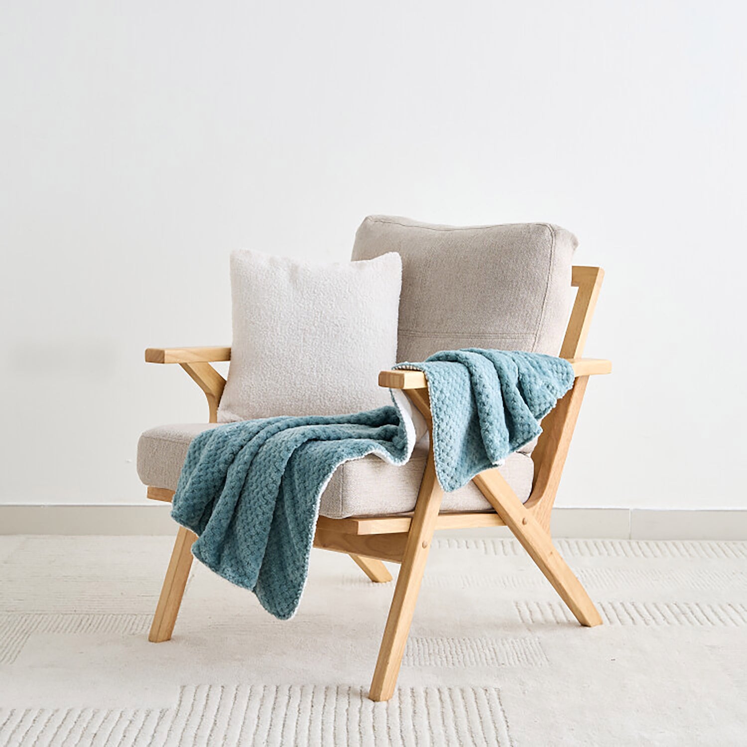 Juniors Textured Raschel Blanket - 75x100 cm