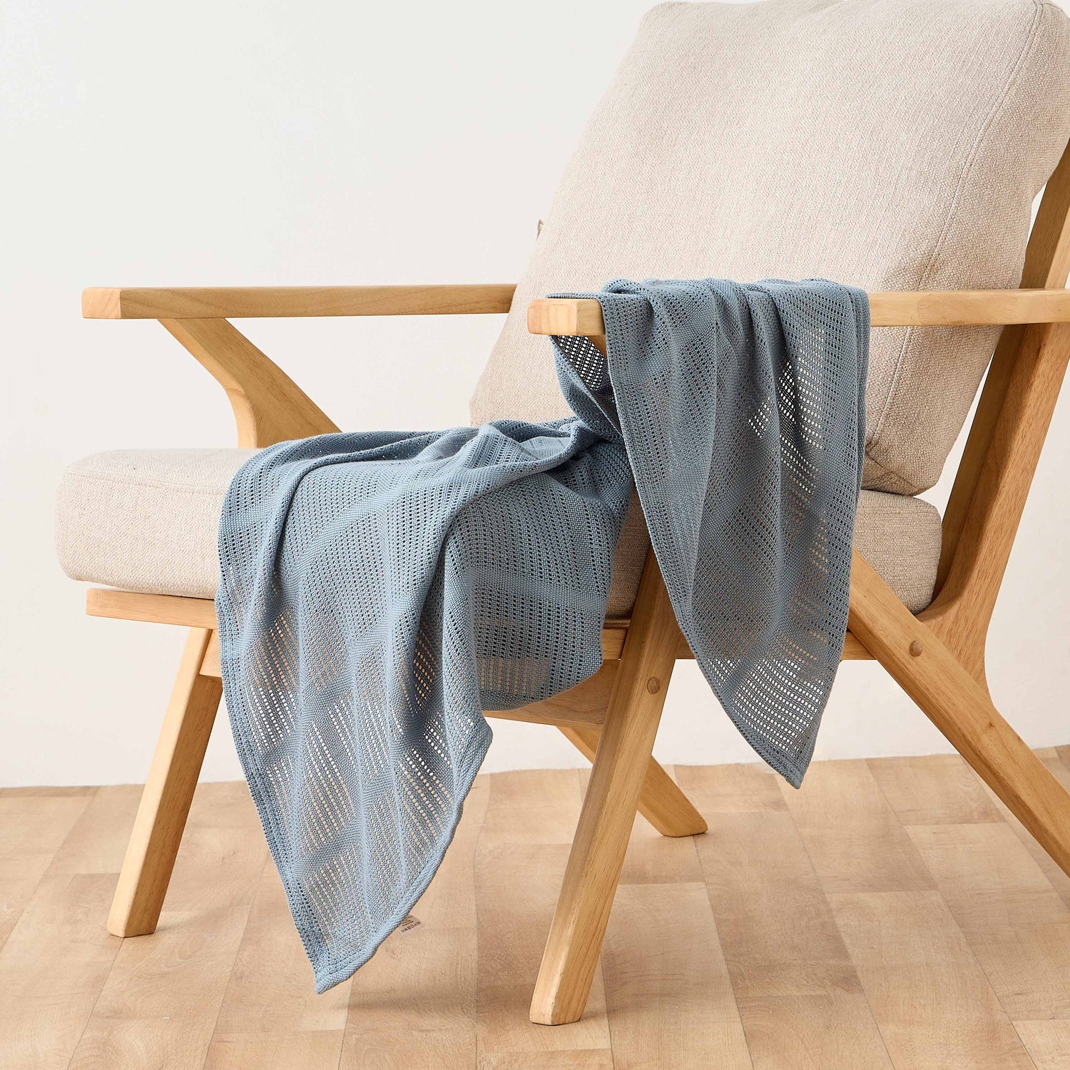 Juniors Blanket with Cellular Knit Design, 80x100 cm