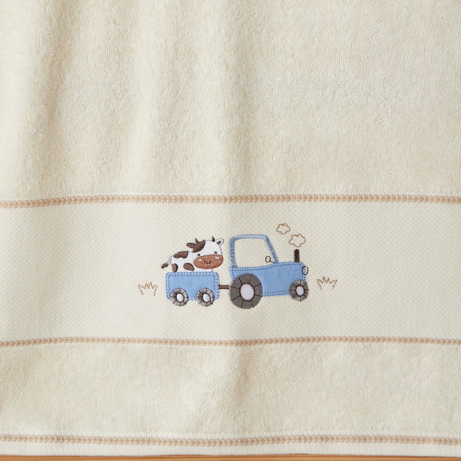 Juniors 120x60 Baby Towel with Farmhouse Embroidery