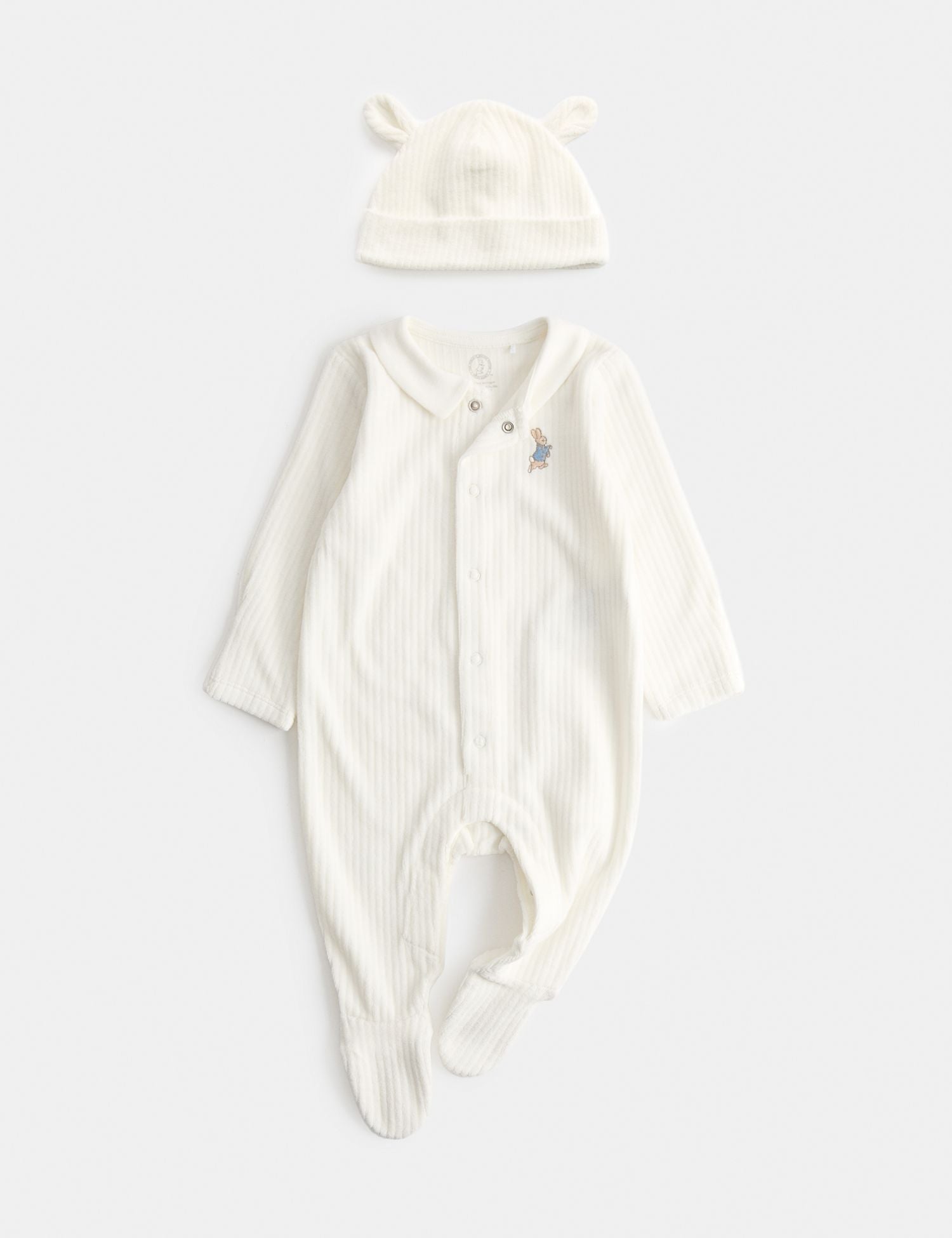 2 Piece Peter Rabbit™ Sleepsuit &amp; Hat (7lbs - 1 Yrs)