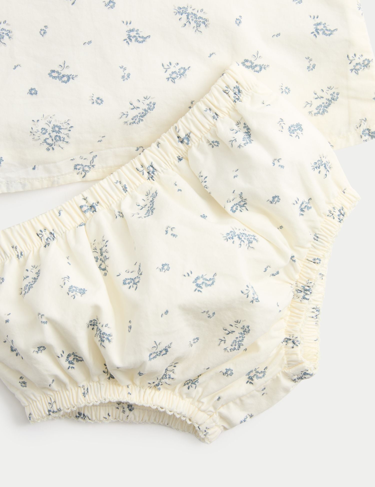 2 Piece Floral Outfit With Knickers (0-12 Mths)