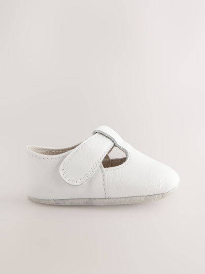 White T-Bar Baby Shoes (0-2mths)