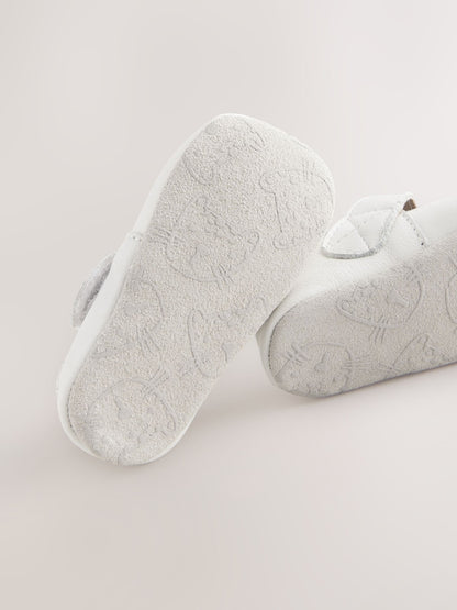 White T-Bar Baby Shoes (0-2mths)