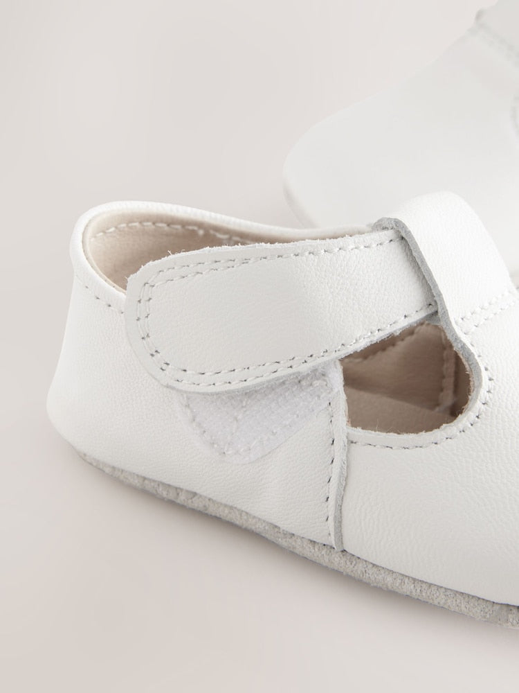 White T-Bar Baby Shoes (0-2mths)
