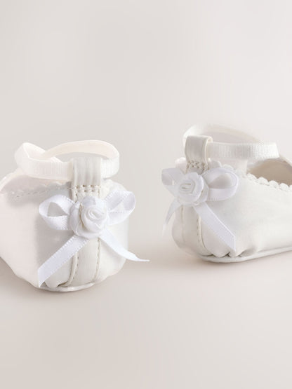 White Baby Bow Occassion Shoes (0-24mths) - Size Up To 3 Months (50 - 62cm)