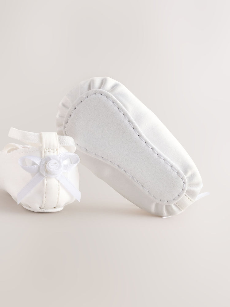 White Baby Bow Occassion Shoes (0-24mths) - Size Up To 3 Months (50 - 62cm)