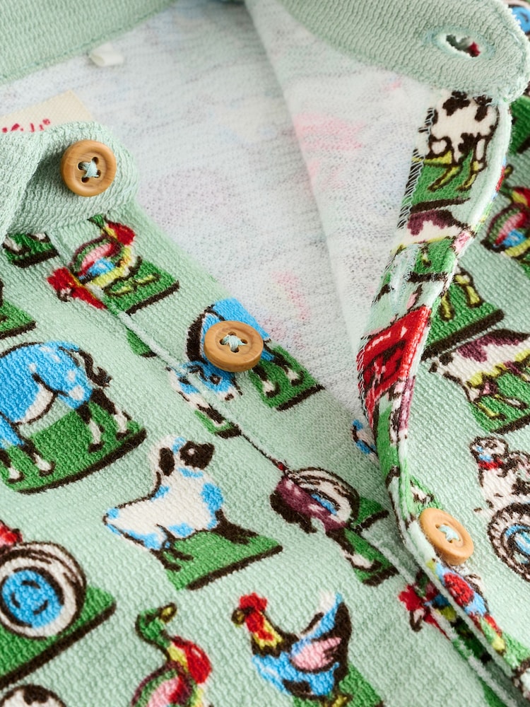 Green Farm Collared