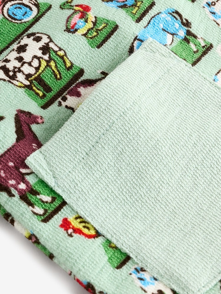 Green Farm Collared