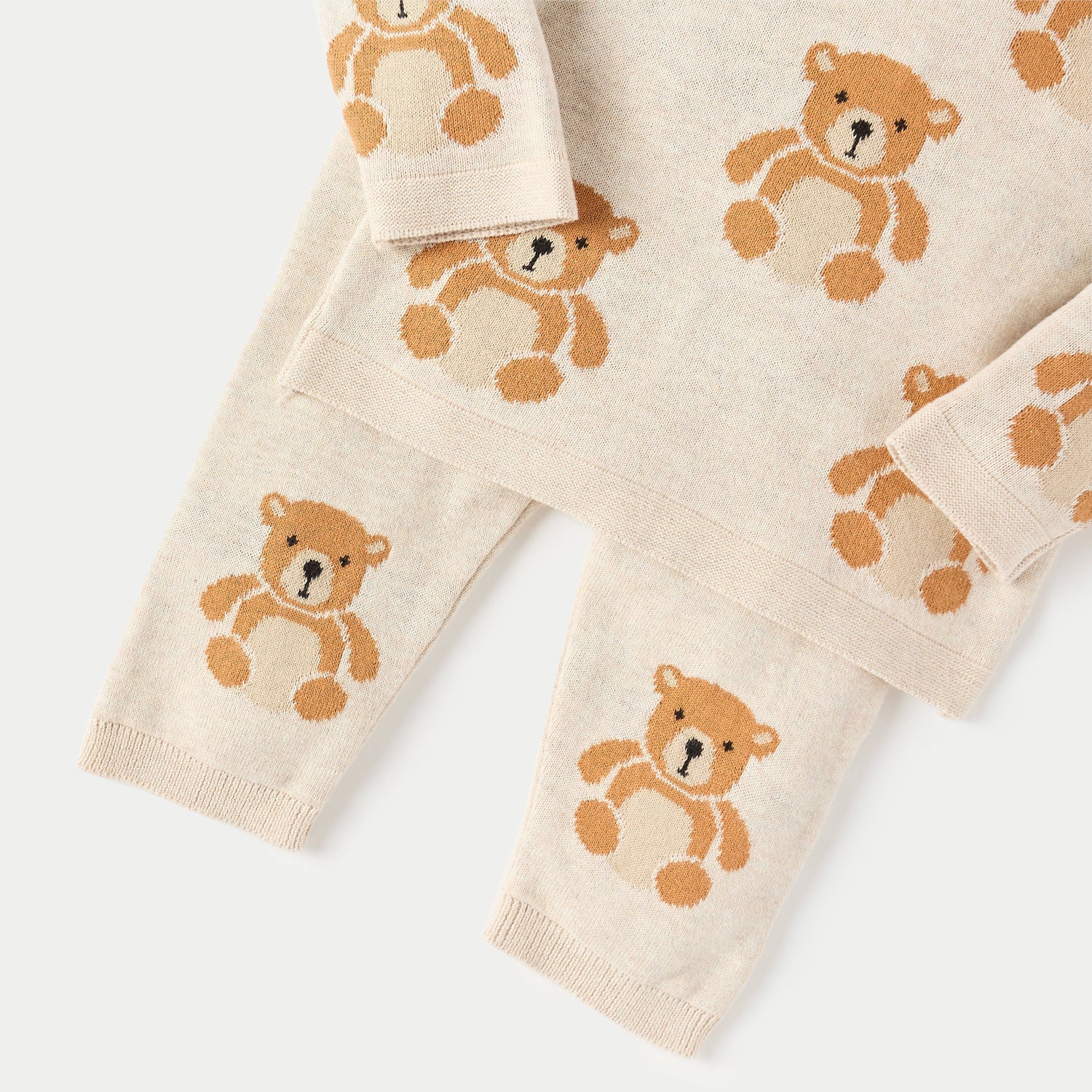 Juniors All-Over Bear Long Sleeves T-shirt and Elasticated Pyjama Set