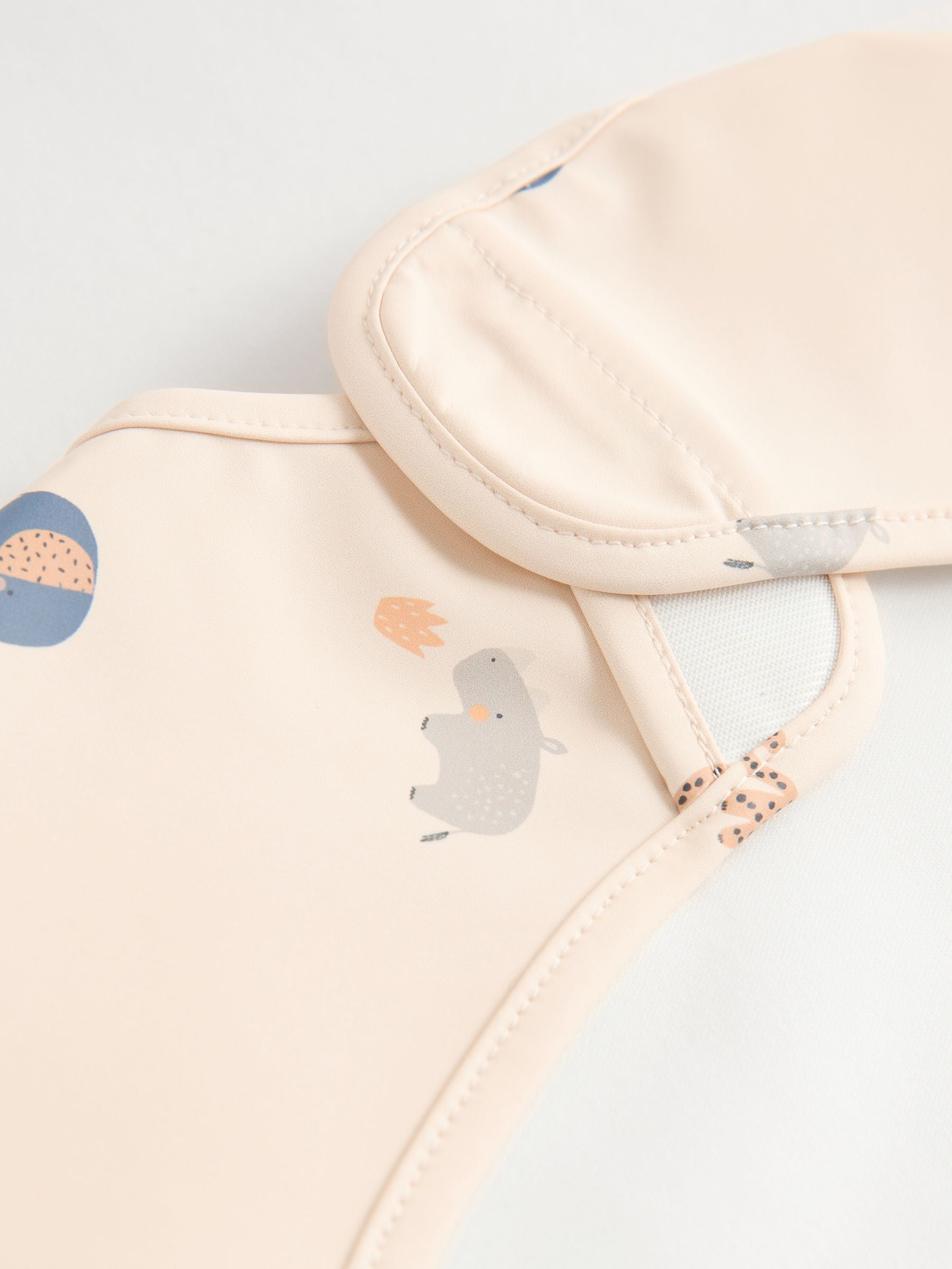 Neutral Mini Jungle Weaning And Feeding Sleeved Bib - Size 6-12 Months (68-80cm)