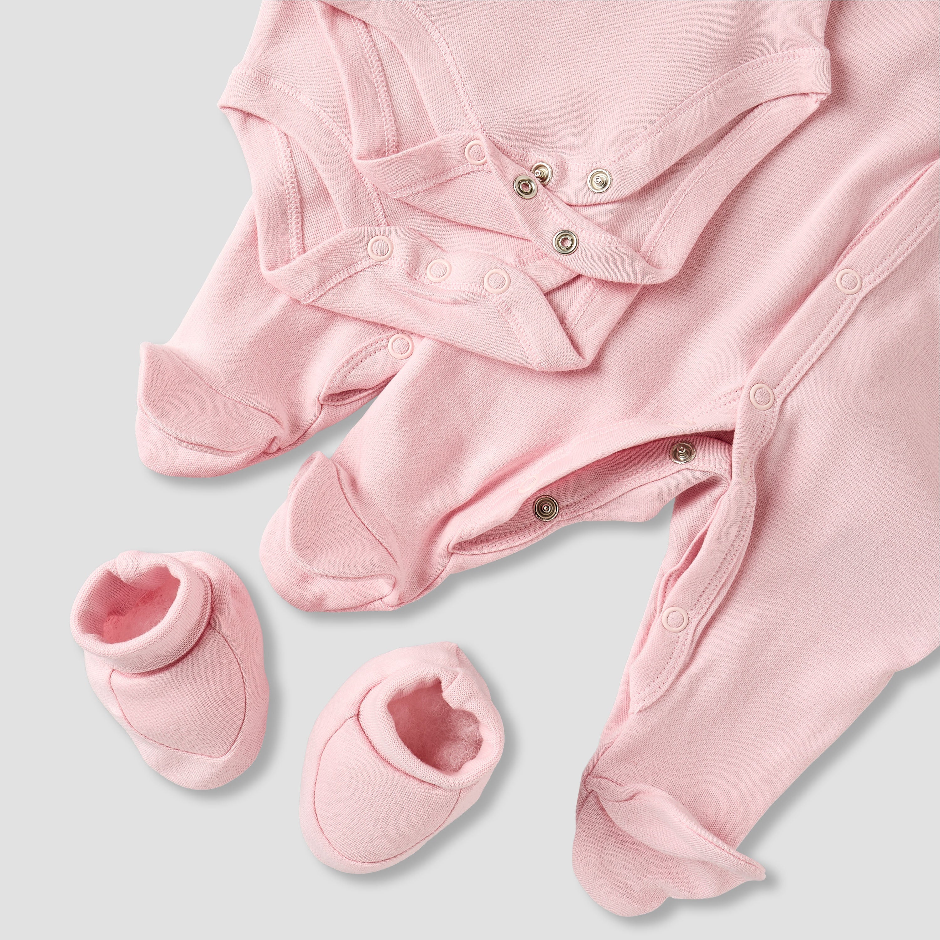Set of 8 Juniors Clothing Gift Set with Snap Button Closure