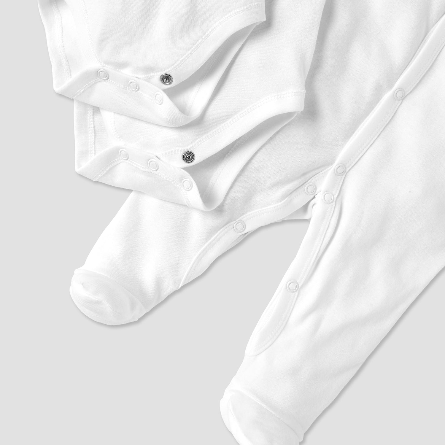 Juniors Solid 8-piece Apparel Set
