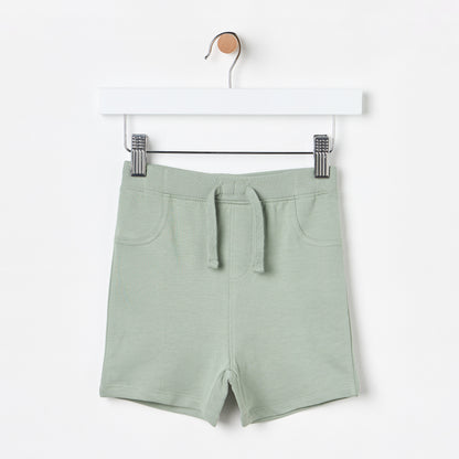 Graphic Print T-shirt and Plain Shorts Set