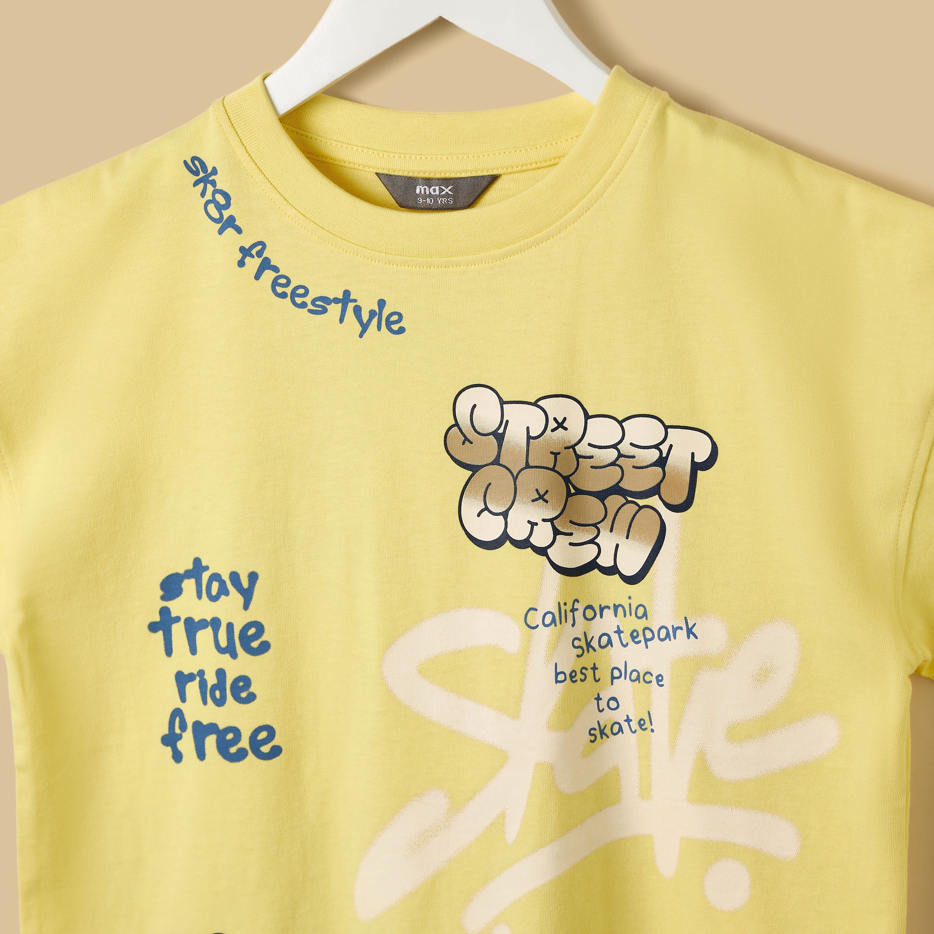 Graffiti Print Cotton T-shirt and Denim Cargo Shorts Set