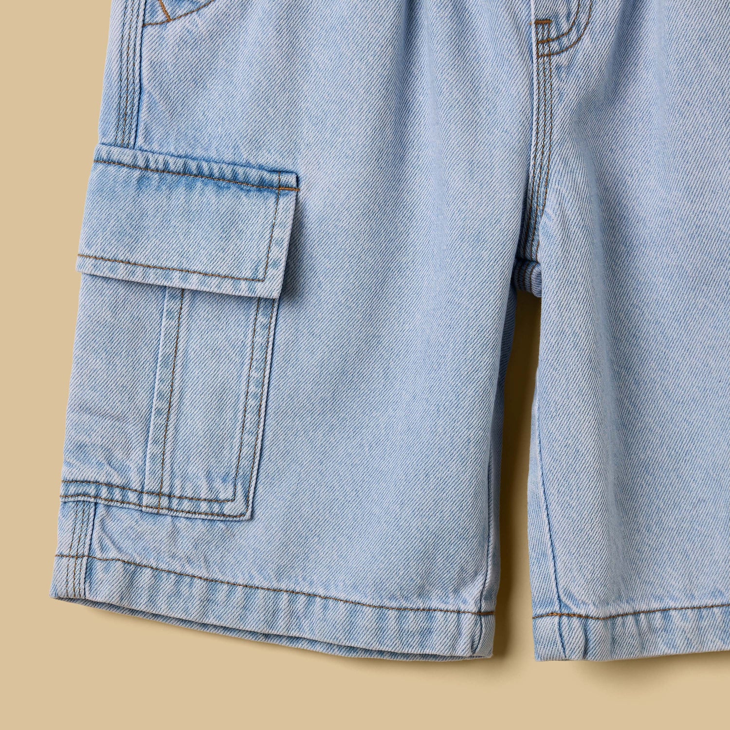 Graffiti Print Cotton T-shirt and Denim Cargo Shorts Set
